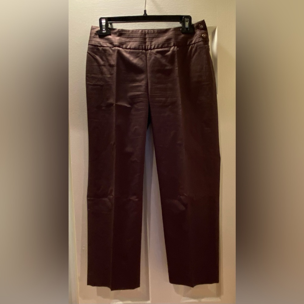 White House Black market Legacy brown capris size 0